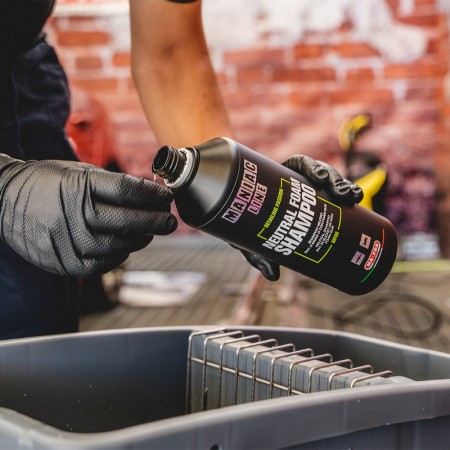 MANIAC LINE Neutral Foam Shampoo 1000ml - Shampoo per auto a pH neutro 2 in 1: a mano o con foam gun - Mafra MF66