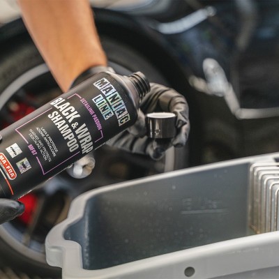 MANIAC LINE Black & Wrap Shampoo 500ml - Shampoo auto: lava e protegge con azione anticalcare - Mafra MF87 2