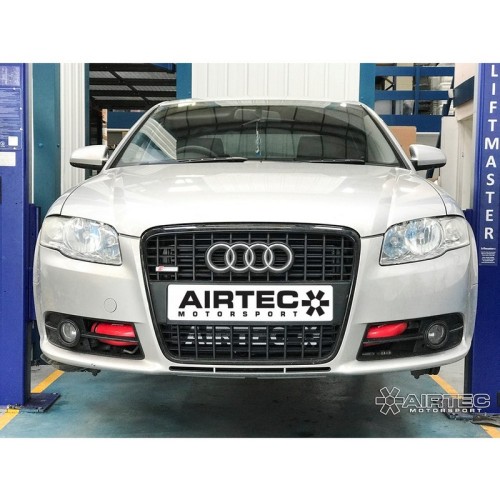 ATINTVAG20 Airtec Intercooler maggiorato con tubi Audi A4 B7 2.0 TFSI 2005-2008 manicotti