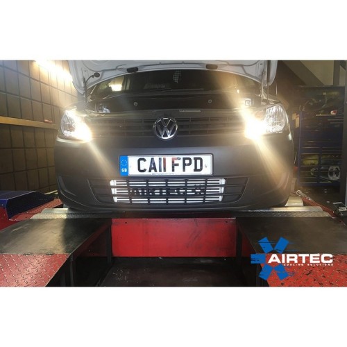 ATINTVAG34 Airtec Intercooler maggiorato con tubi Volkswagen Caddy 1.6/2.0 TDI common rail manicotti vw