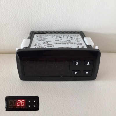 Temperatura gas di scarico EGT digitale rettangolare - Display numeri ROSSI - Roaditalia 1001s