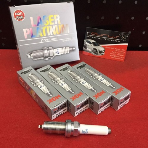 Set 4 candele NGK Platinum PLFER7A8EG per motori VAG 1.8 e 2.0 TFSI (vedi elenco modelli in descrizione) - NGK PLFER7A8EG-4