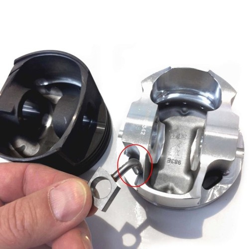 Spruzzatori d'olio per pistoni JE VAG 2.0 litri TFSI EA113 RACE Bar-Tek 21tf182